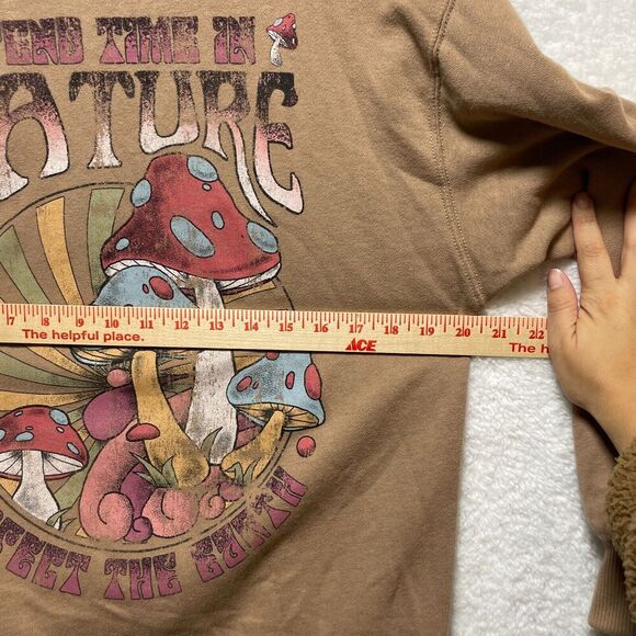 Hollister XS Brown Crewneck Sweatshirt ‘Spend Time in Nature’ Mushrooms - Picture 6 of 8